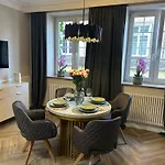 Old Town With A Jacuzzi Apartment Gdansk