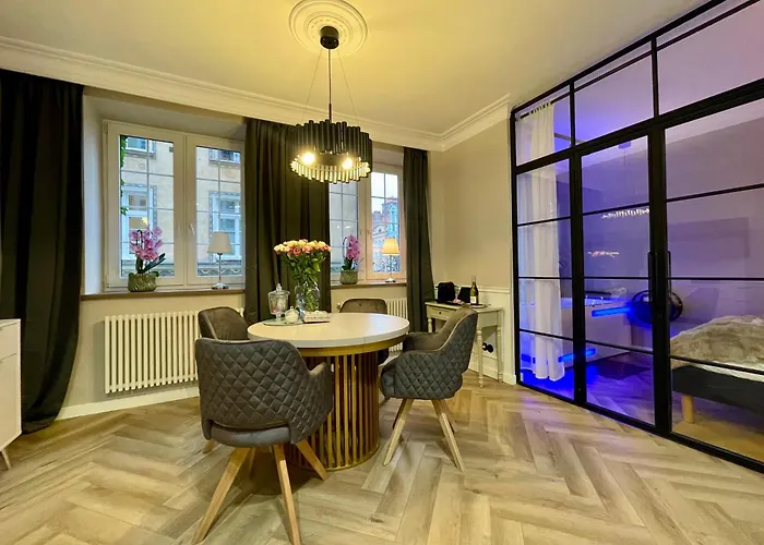 Old Town With A Jacuzzi Гданьск