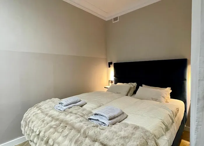 Old Town With A Jacuzzi Апартаменты Гданьск