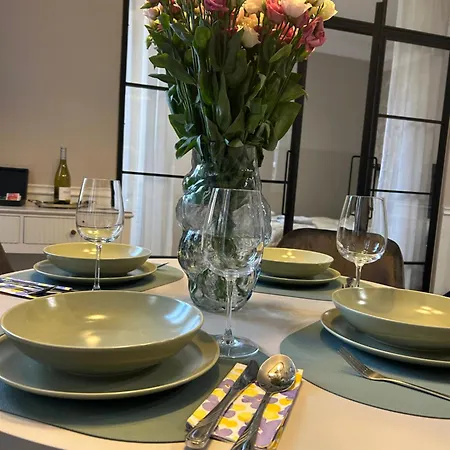 Old Town With A Jacuzzi *